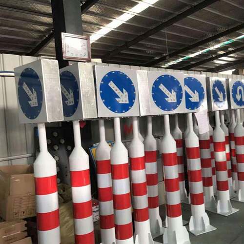 警示柱示太阳能道路交通安CZS全爆闪车辆分流指示灯匝道口警示桩