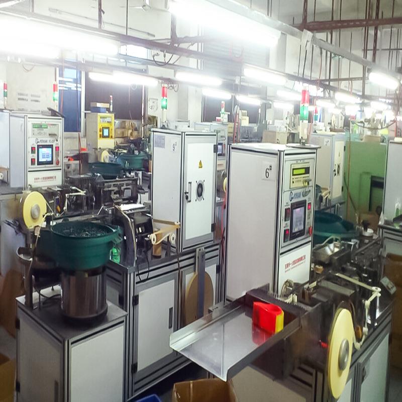 贴片电解电容47UF.100F2210UTIAF4U70UF0V16V25V35V4*54/6.3/7.7