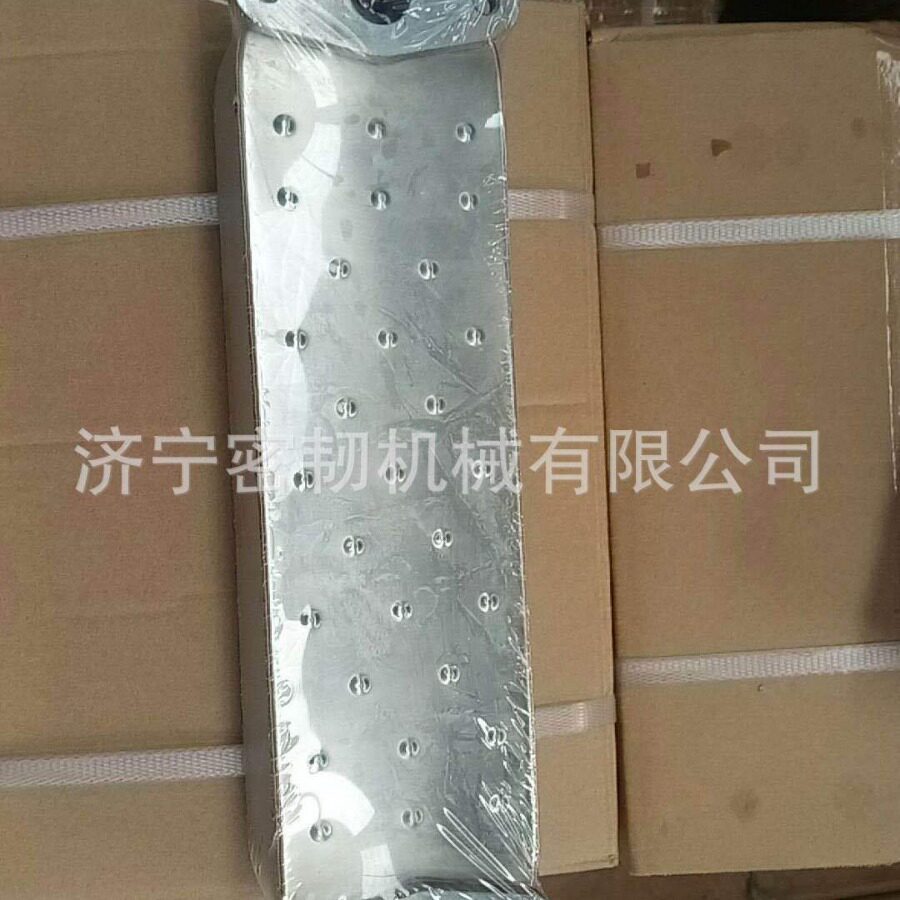 发动机配件6D125/6D140机油冷却器600-651-1161