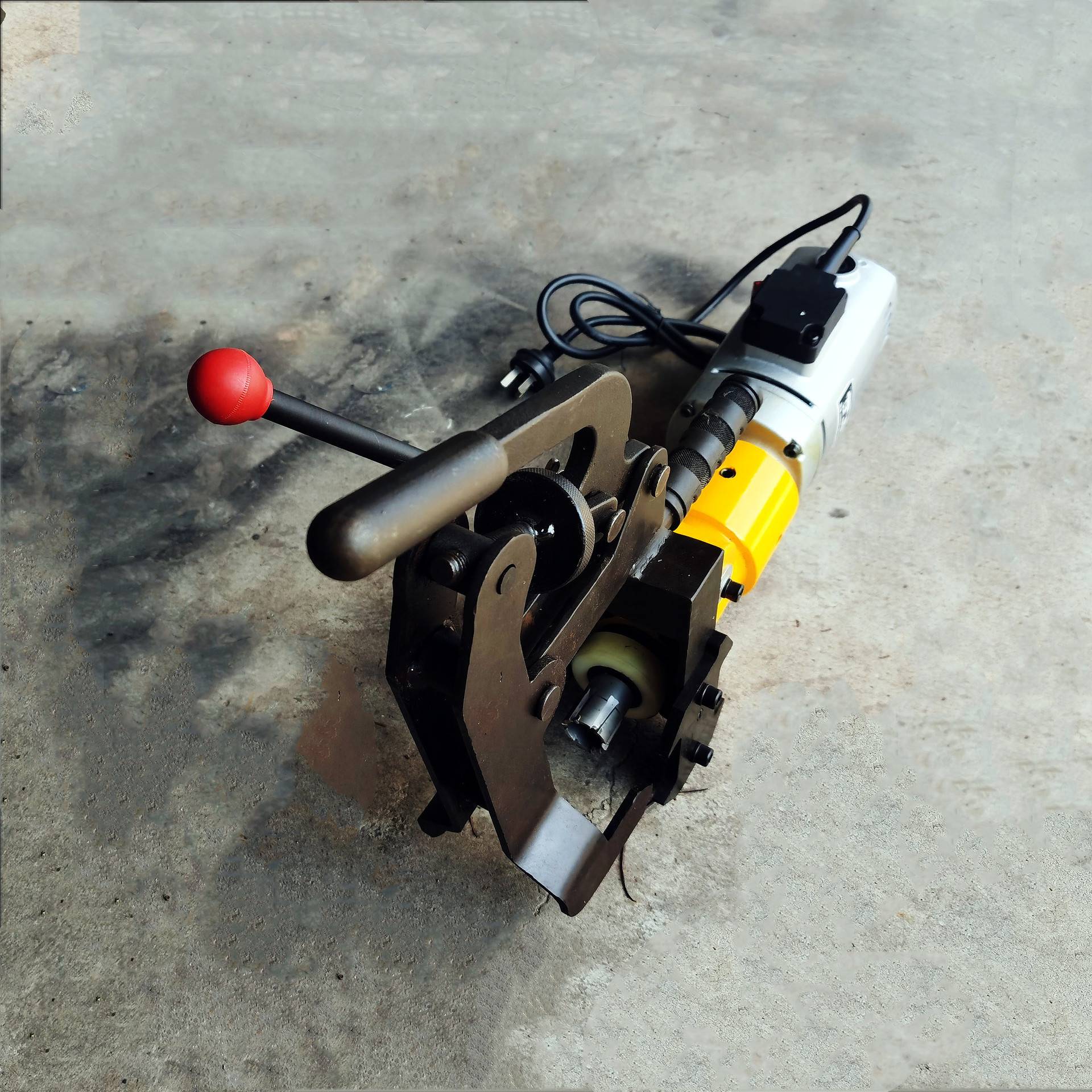 成德 电动钢轨钻孔机 铁路钢轨钻孔机 DZG-31型电动空心钻孔机