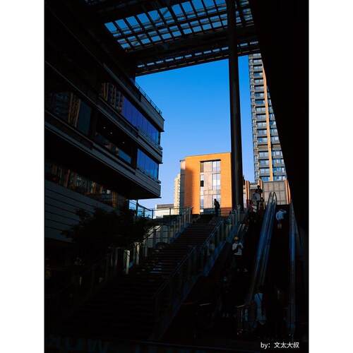 星曜光学【松暮绿上市】星曜28mm F2.8黑漆大光圈广角人文超薄饼