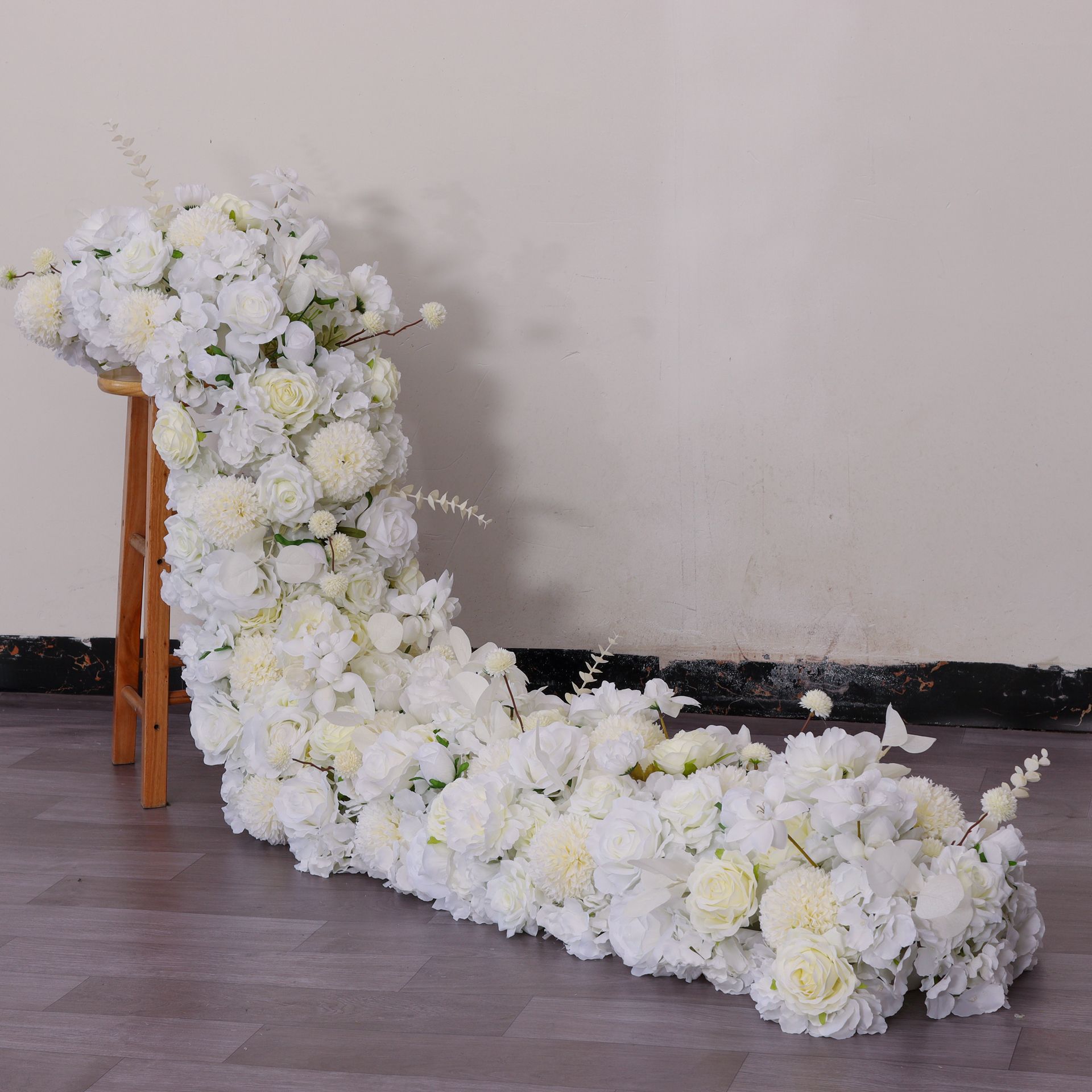 白色玫瑰仿真花排婚礼路引