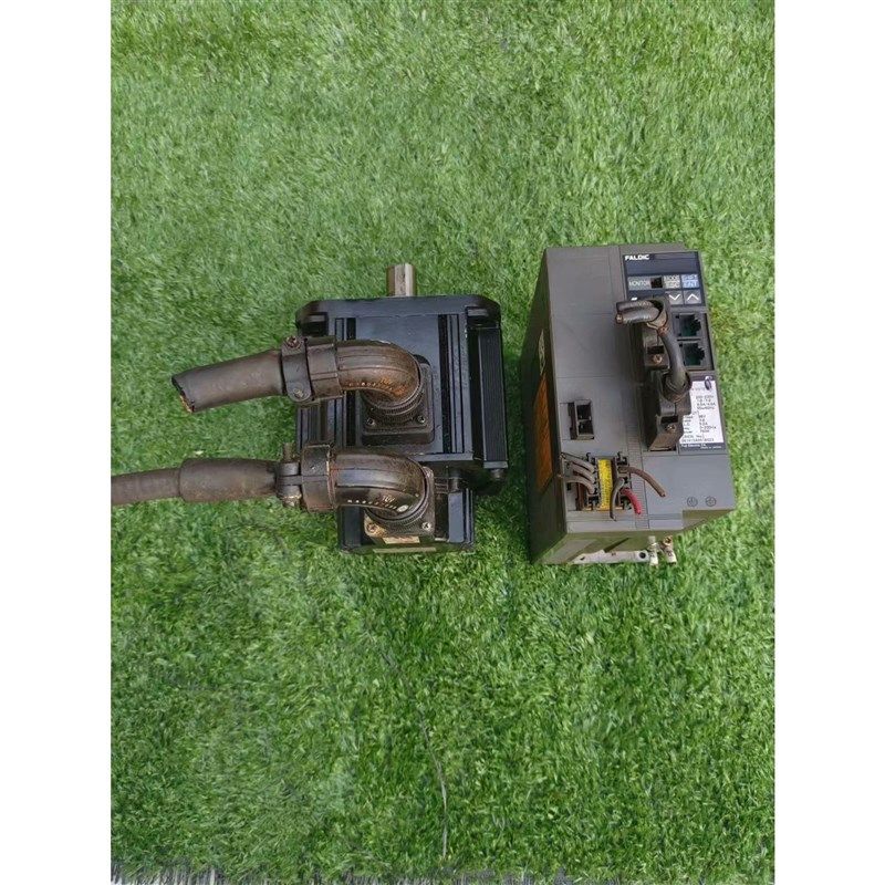 富士伺服电机驱动一套,电机GYG751CC2-T2G,驱动器