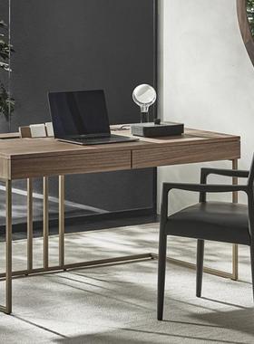 意式极简餐椅布艺书椅EQG家用酒店餐背扶手椅靠设计师木实马鞍皮