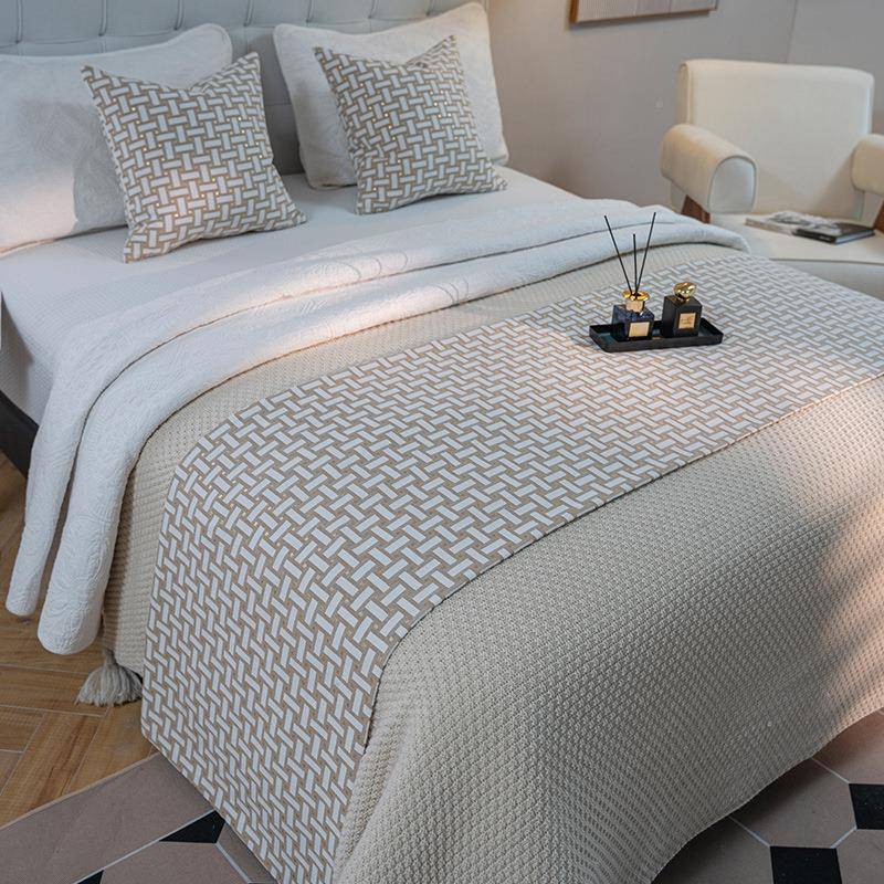 2025新名宿酒店样板间床法旗式轻奢奶风油床尾巾床上用款品JBC搭