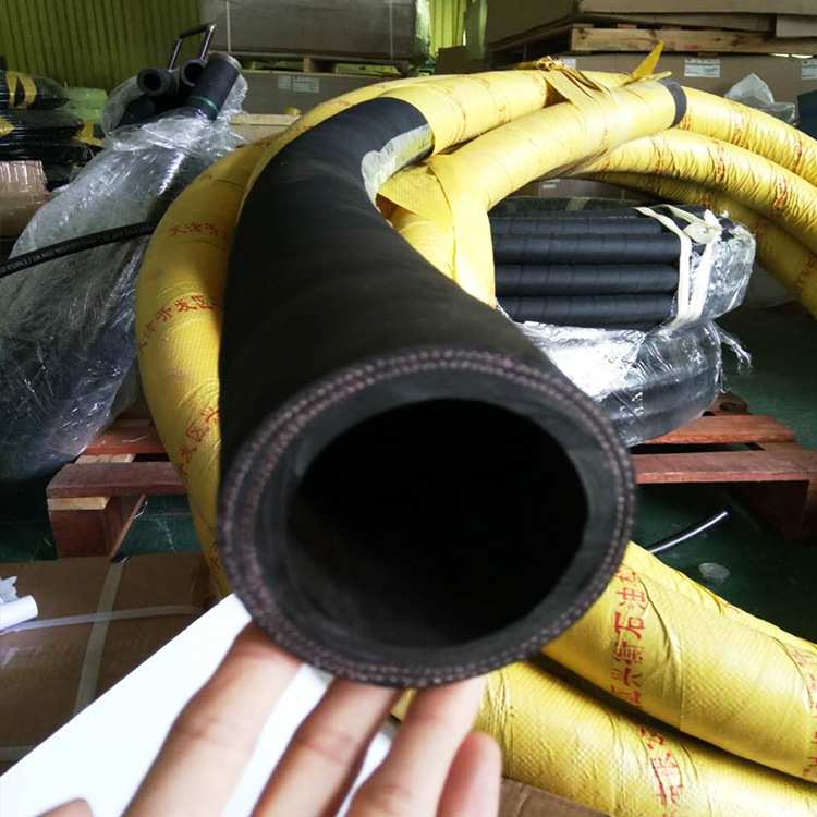 夹布蒸汽皮吸沙钢丝6寸水泥浆无碳橡热耐高温喷砂防静电挤压胶管