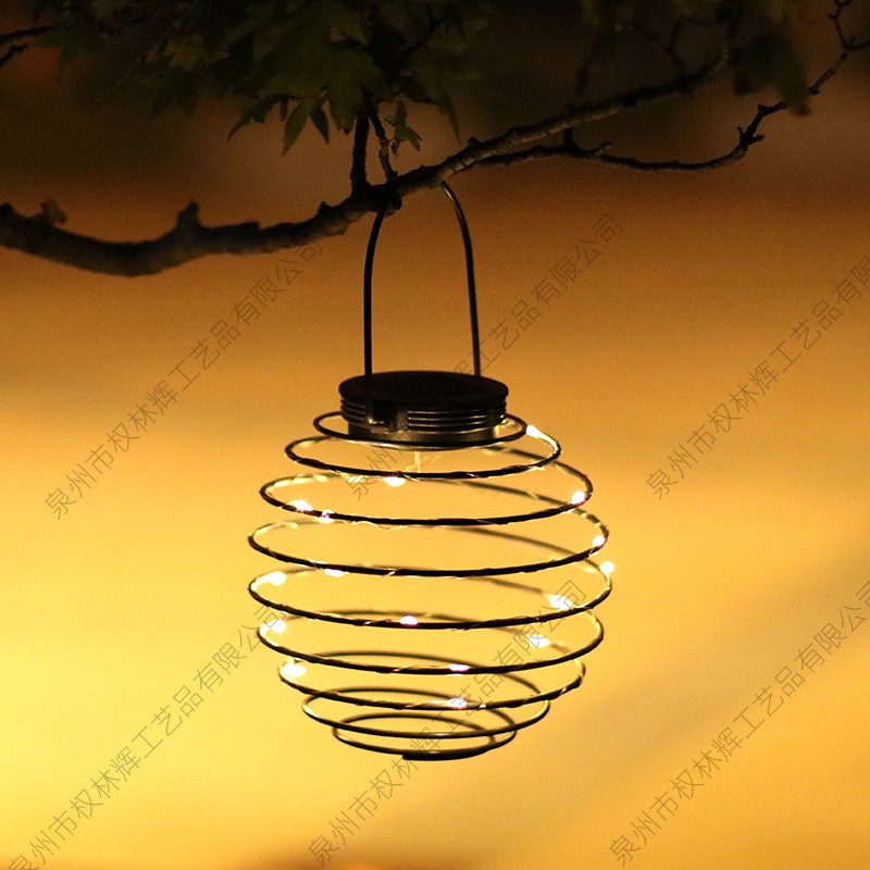 铁艺灯笼弹簧镂空手提现代简约户外花园庭院金属挂灯太阳能灯笼