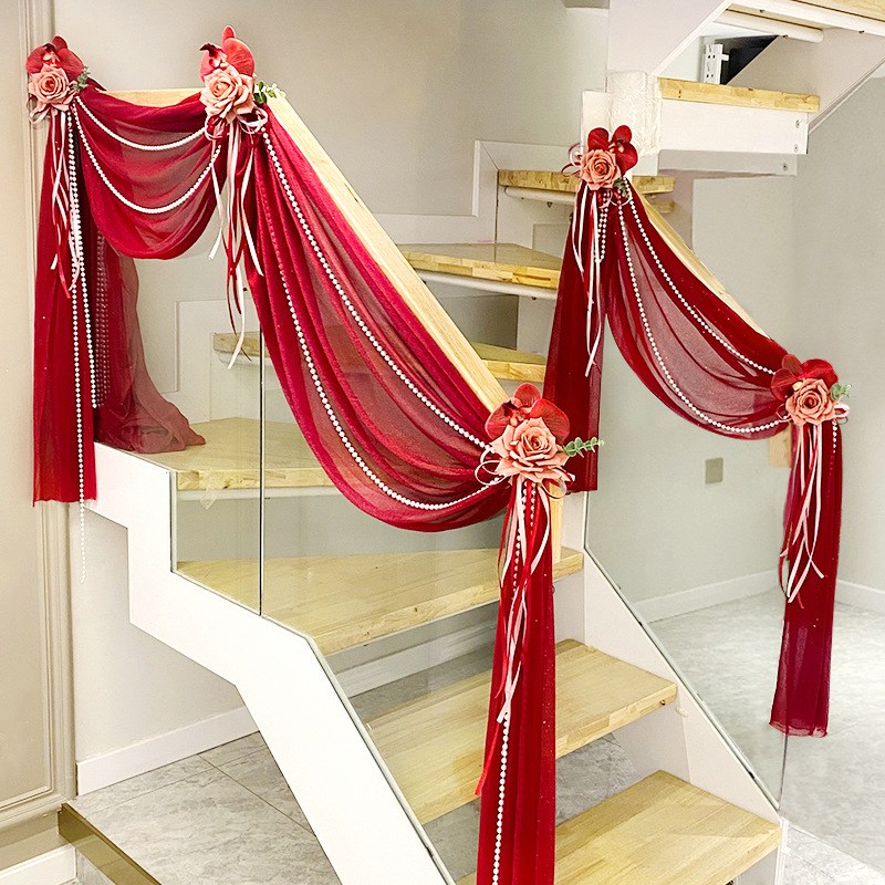 结婚楼梯装饰围栏扶手婚房布置阳台拉花玫红纱幔波浪旗仿真花婚庆