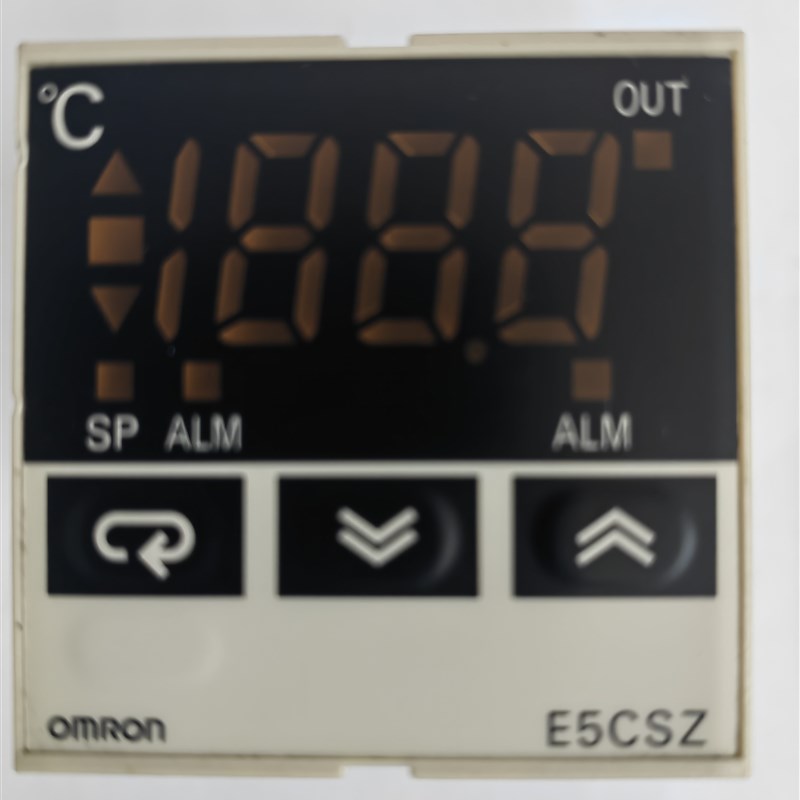 E5CSZ E5CSZ-R1T E5CSZ-Q1T E5CSZR1T E5CSZQ1T 原装正品九成新