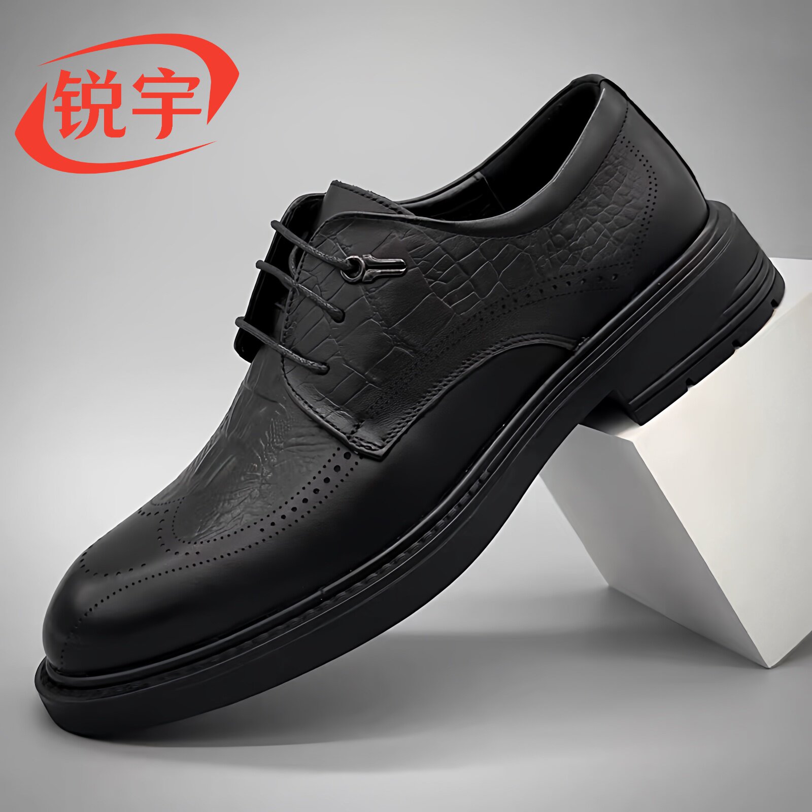 头层牛皮男鞋商务正装时尚透气尖头布洛克休闲真皮皮鞋新郎结婚鞋