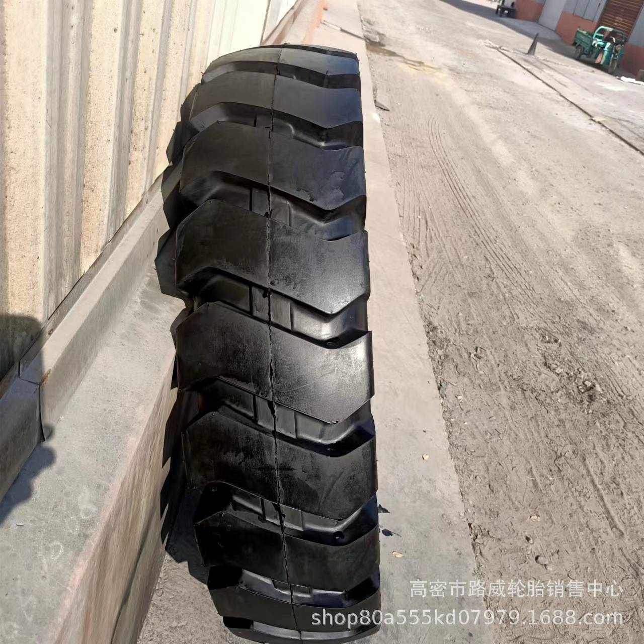 14.00-24 E3 L3 波浪花纹 平地机轮胎 工程轮胎