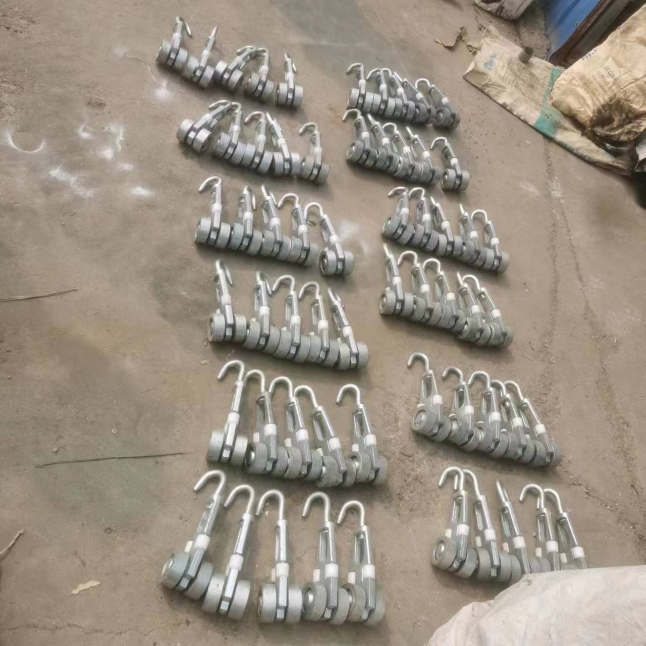 单双轨杀猪牛羊滑轮吊钩配件