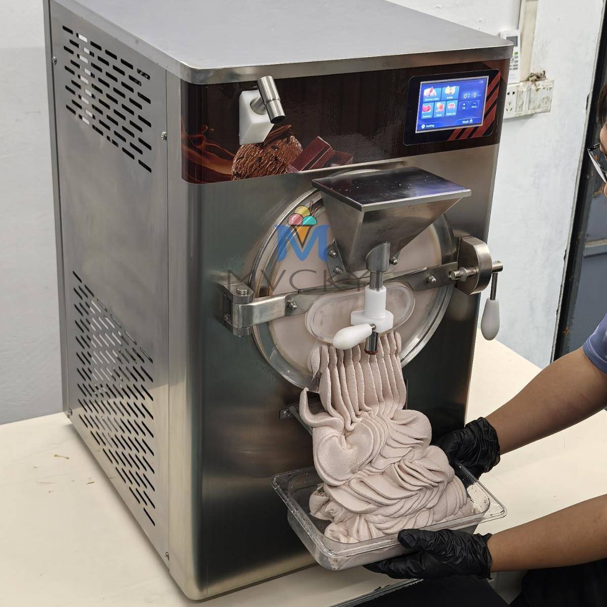 32L商用硬质冰淇淋机意式gelato设备硬冰激凌机硬冰机绿豆沙冰机