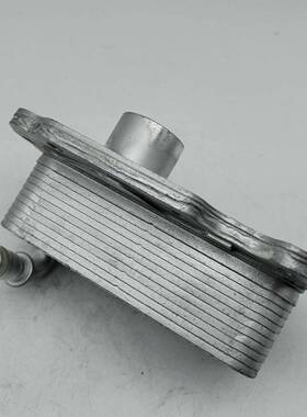 LR075630/LR073678/G4D3-6A642-BB,机油冷却器散热器油冷器