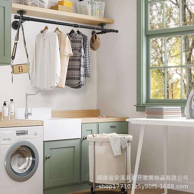 工业风管道壁挂式置物架衣帽架服装店衣服展示架铁艺衣服架