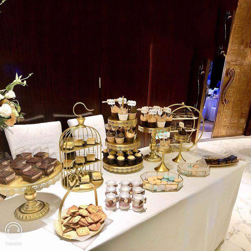 金色礼甜品无品牌/台摆件欧婚蛋糕架婚庆道具丝蛋糕蕾盘铁艺点心