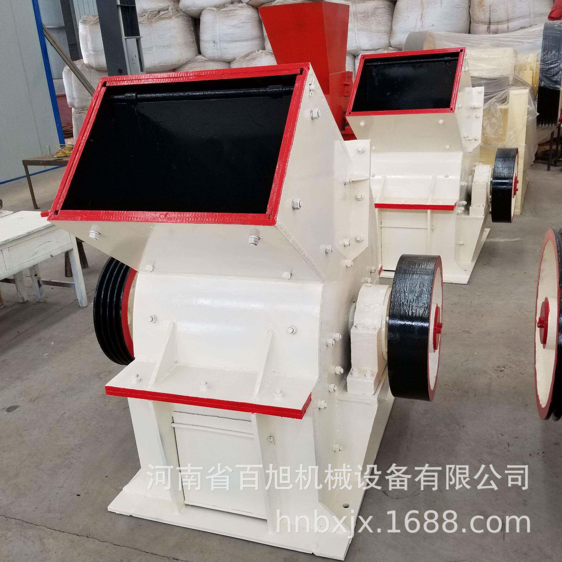 锤小型带输无品牌/送机的锤式破碎机移动混机凝土砖制头沙石头式