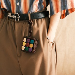 小众复古迷你方形拉链编织椰壳纽扣小众零钱包耳机保护套复古搭配