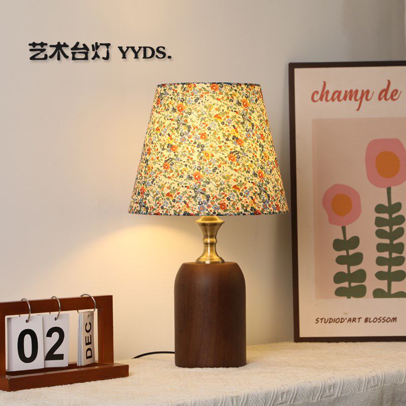 田园风浪漫复古中古女孩s卧室床头灯房间氛围温馨实木碎花小台灯