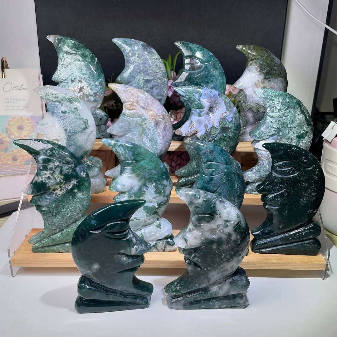 天然水晶雕刻件水草玛瑙月亮脸摆件原石雕刻家居桌面摆件水晶