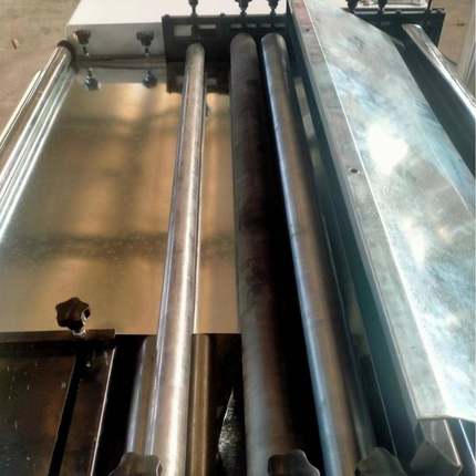 铁皮温自道动下机电动料YMO滚圆裁板一体机全自动数控保管外护套