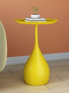 阳边台铁艺几创茶意圆形艺术小型床桌OHK子户型沙发边几迷你小床