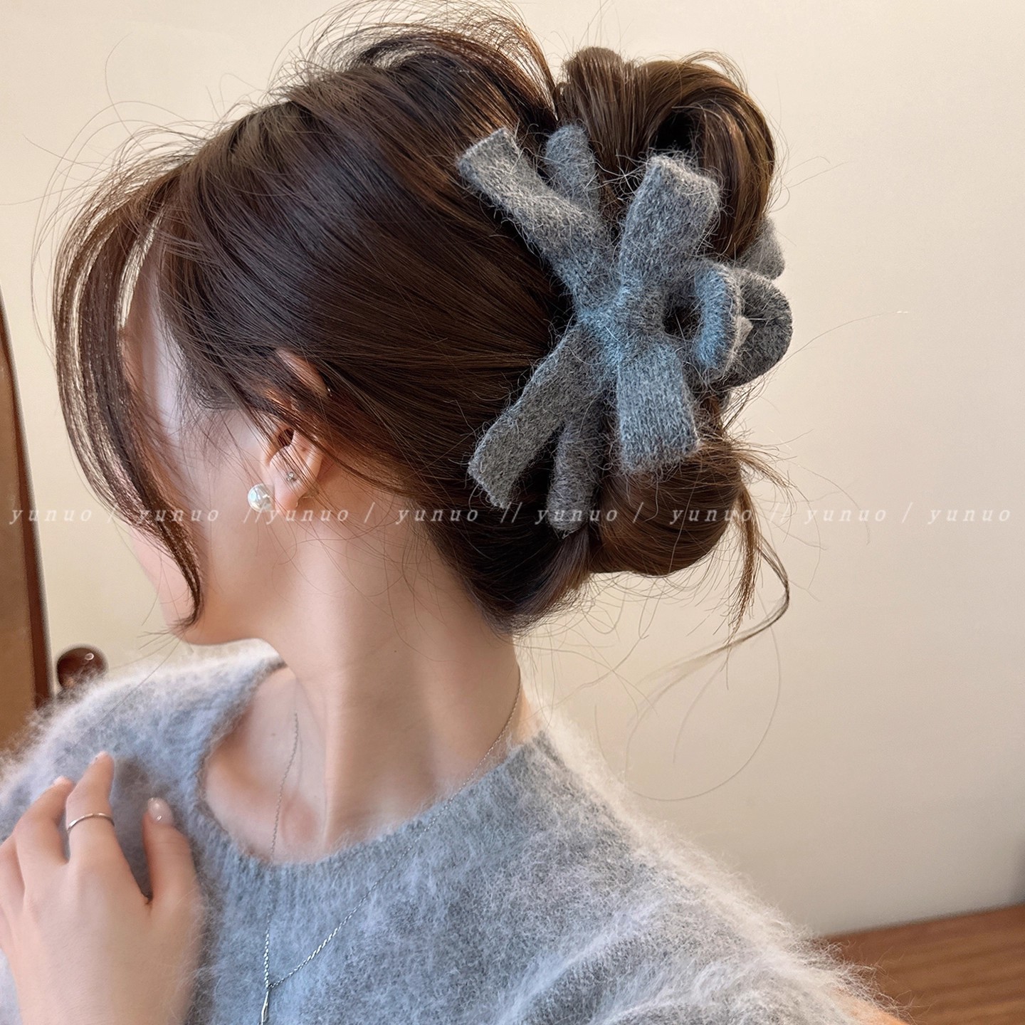 秋冬毛线针织蝴蝶结发抓夹女气质鲨鱼夹2025新款高级感后脑勺发夹