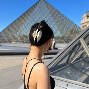 URRYKID2025新款 网红抓夹原创设计贝壳点钻醋酸抓夹3D效果鲨鱼夹