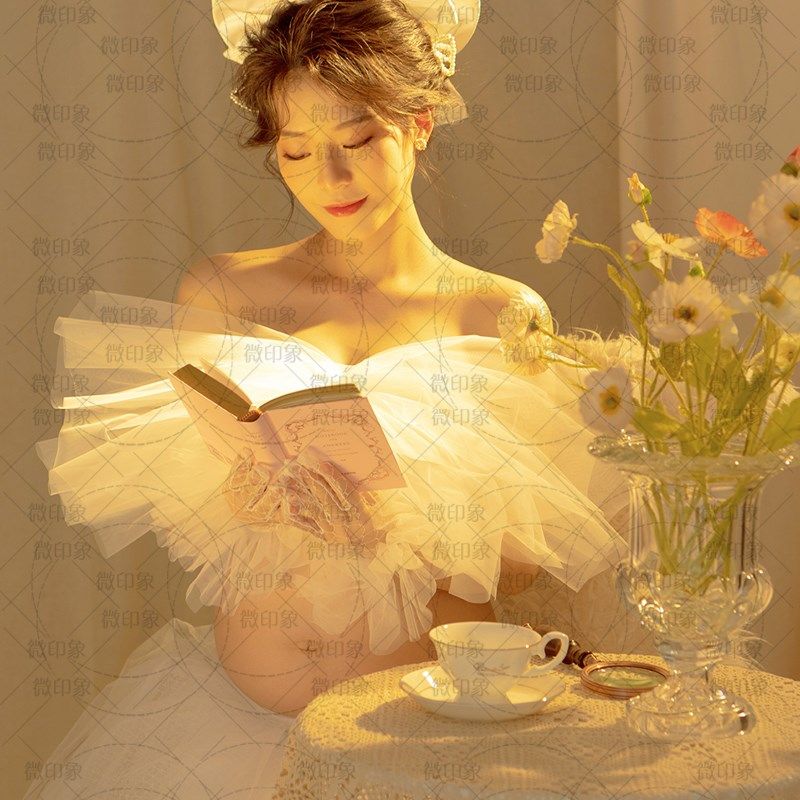 2410展会新款孕妇照婚纱艺术拍摄宫廷风公主白纱影楼写真主题服装