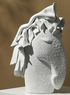 陶瓷马头雕塑摆件陶瓷抽象艺术摆件装饰品板房售楼处酒店大堂会所