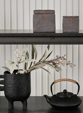 售楼部展厅客厅书房软装样板间高级感轻奢书架书柜桌面装饰品摆件