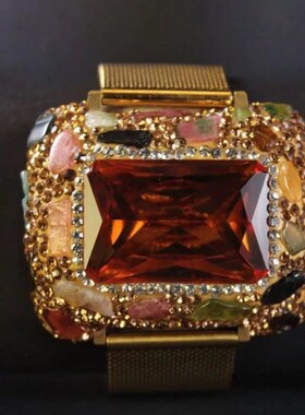 清新甜美蛇皮手镯手工镶嵌可变色苏丹石手表款时尚大气女性饰品款