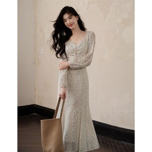 连衣裙女秋 纯欲风蕾丝碎花刺绣鱼尾长袖 贰羊设计 杏花集