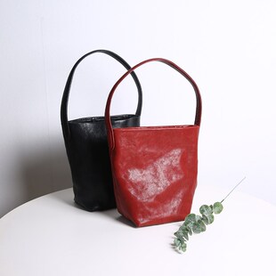 2024新款水晶植鞣皮水桶包女真皮小包高级感红色手拎包婚礼手提包