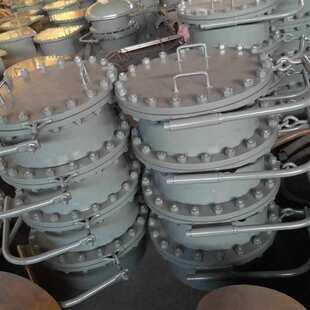生产16MNQ345B垂直人孔门HG/T21520-2014标准DN100PN10RF人孔盖