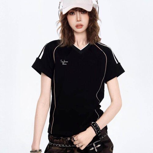美式黑色v领正肩短袖t恤女夏夏季2026新款修身运动半袖设计感上衣