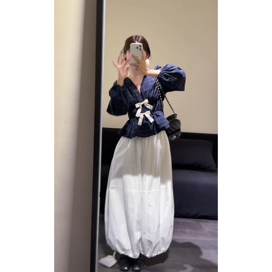 法式气质复古蝴蝶结格纹v领衬衫女甜美白色抽绳半身裙子两件套装