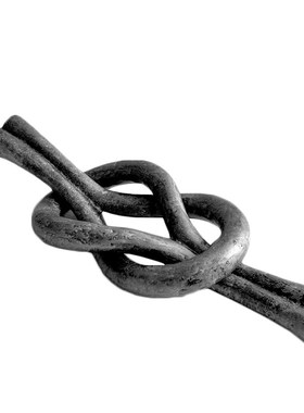 现代轻奢极简几何缠绕穿越绳结小众高级感家居桌面摆件装饰艺术