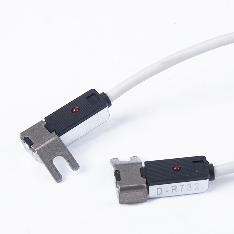 磁性开关D-R731带磁D-R732气缸CDRB2BW感应线MDSUB气动CRB2BW