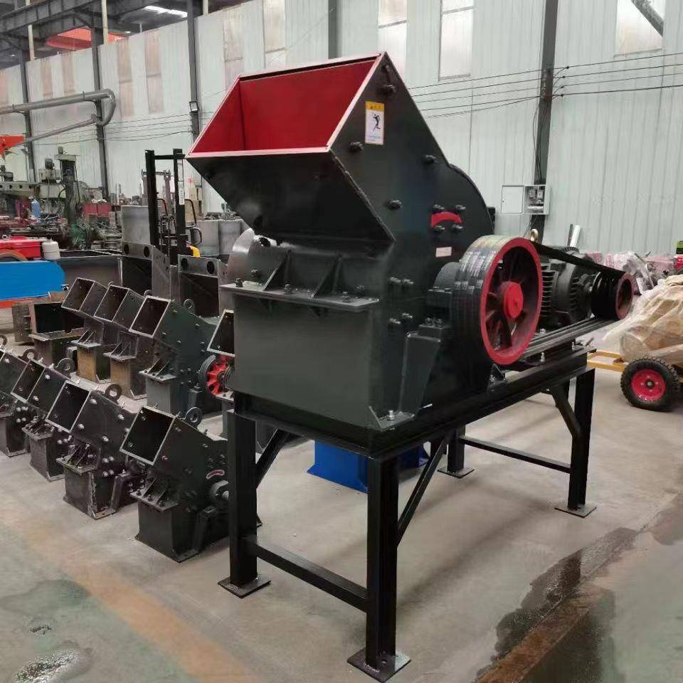 锤式破碎机2030型大口径进料石英石粉碎设备柴油移动式破碎机