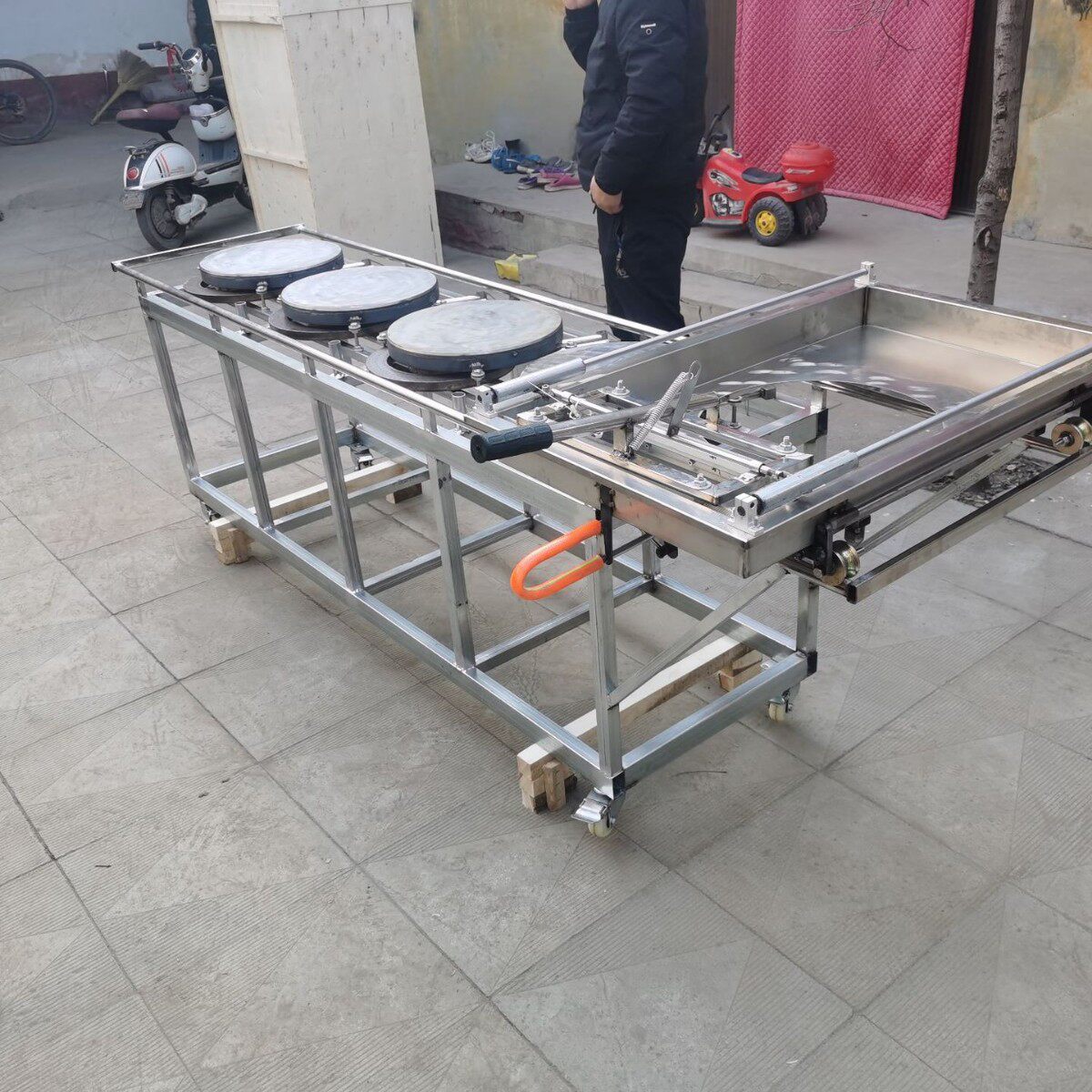 全自动商用煎饼机仿手工杂粮煎饼机摆摊创业鏊子机多规格可选