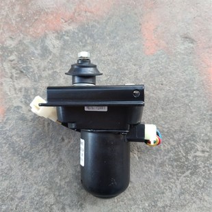 新源轮胎式 挖掘机配件胶轮C75W轮挖机械雨刮电机总成雨刷水器马达