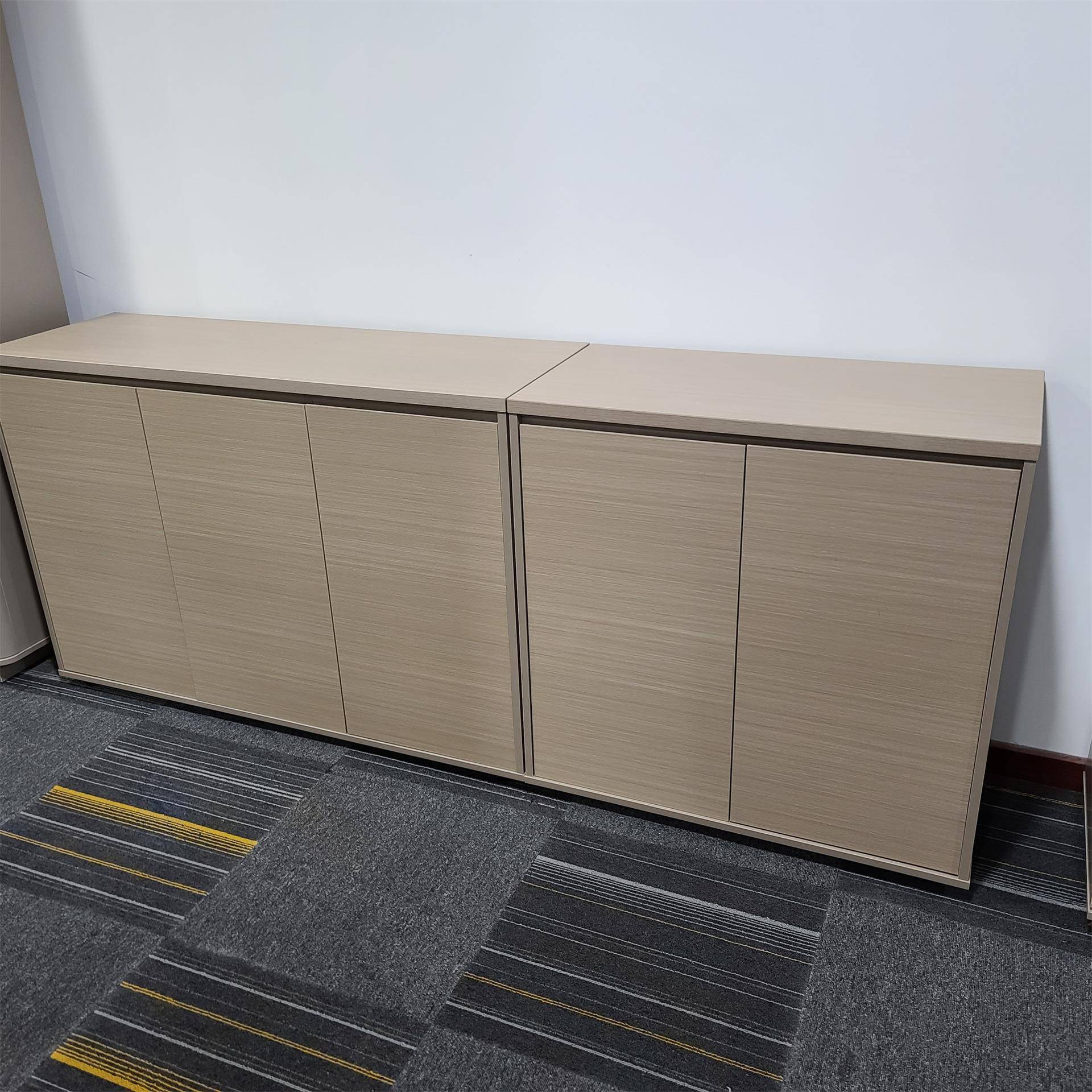 深圳矮柜推拉门柜办公边柜地柜储物柜文件柜办公隔断柜躺门移门柜