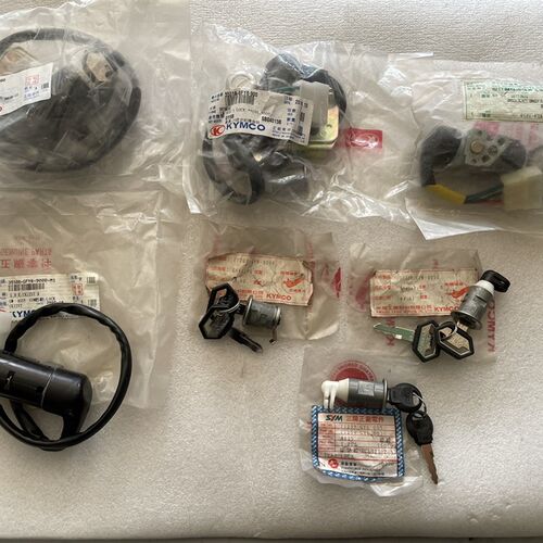 光阳豪迈四冲程GY6-125CC摩托电门锁/座垫锁/内箱盖锁/套锁/支架