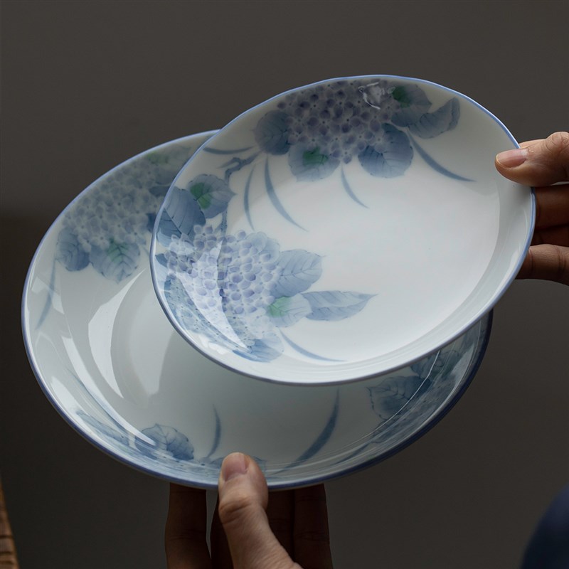 日本进口美浓烧淡彩紫阳花釉下彩陶瓷盘子日式家用绣球花餐盘碟子