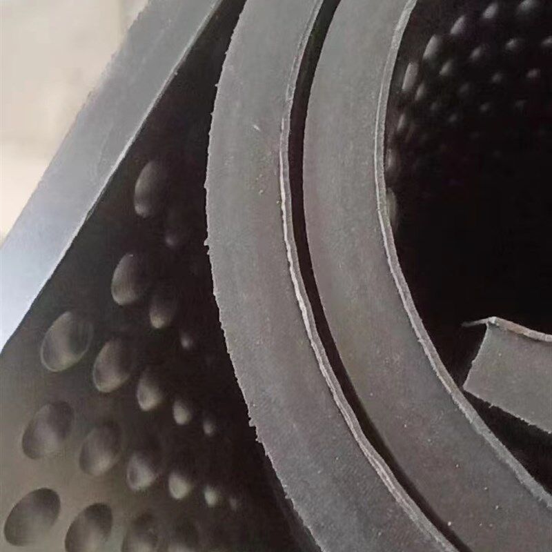 黑色圆凸点沟槽防滑垫牛马棚垫仔猪舍保温垫畜牧耐磨橡胶垫胶板