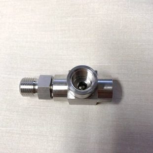 M14x1.5 不锈钢内外丝三通接头 两侧内螺纹 一侧外螺纹 26mpa压力