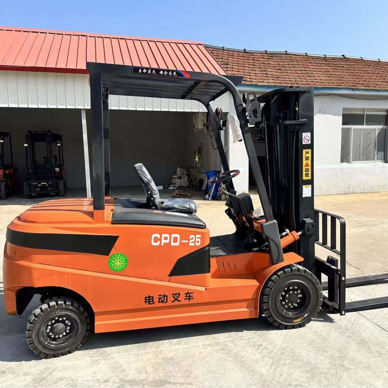 工厂跨境出口新能源电动叉车0.5/1/1.5/2/2.5//.5吨仓储车