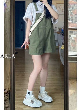 军绿色休闲背带裤女夏季新款大码胖mm宽松显瘦韩版小个子阔腿短裤