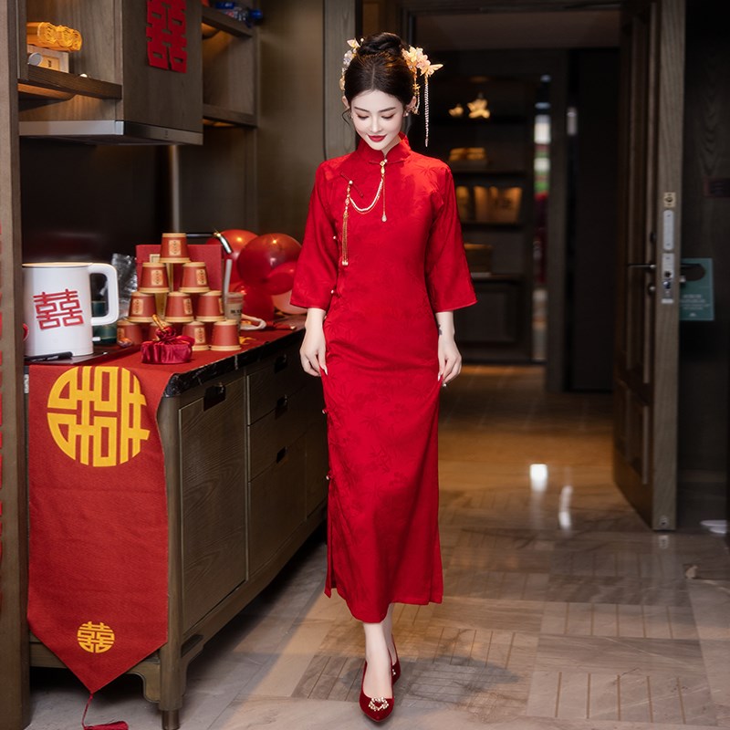 新中式红色旗袍敬酒服新娘订婚礼服高级感长袖结婚回门便装出阁宴
